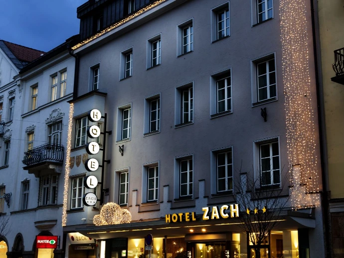Weihnachtsbeleuchtung Hotel Zach Innsbruck Winterbeleuchtung Hotel Zach in Innsbruck
