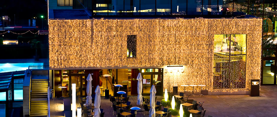 Therme Meran Gebäude Eins Beleuchtung